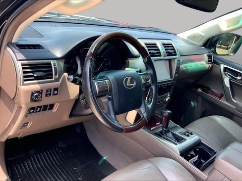 Used 2019 Lexus GX 460 Premium AWD/4WD image 18