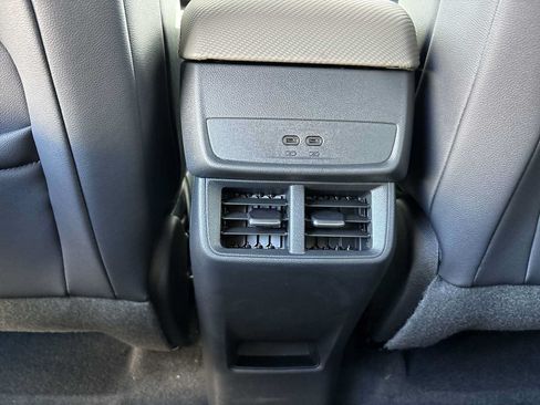 New 2027 Chevrolet Equinox LT w/ Convenience Package II AWD/4WD image 21