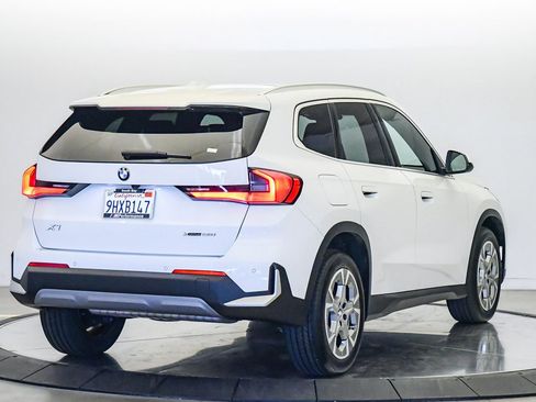 Certified 2023 BMW X1 xDrive28i w/ Convenience Package AWD/4WD image 5