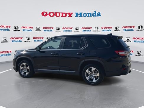 Used 2023 Honda Pilot EX-L image 6