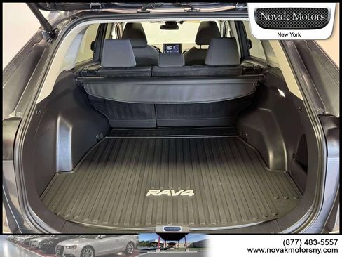 Used 2024 Toyota RAV4 XLE w/ Convenience Package AWD/4WD image 12