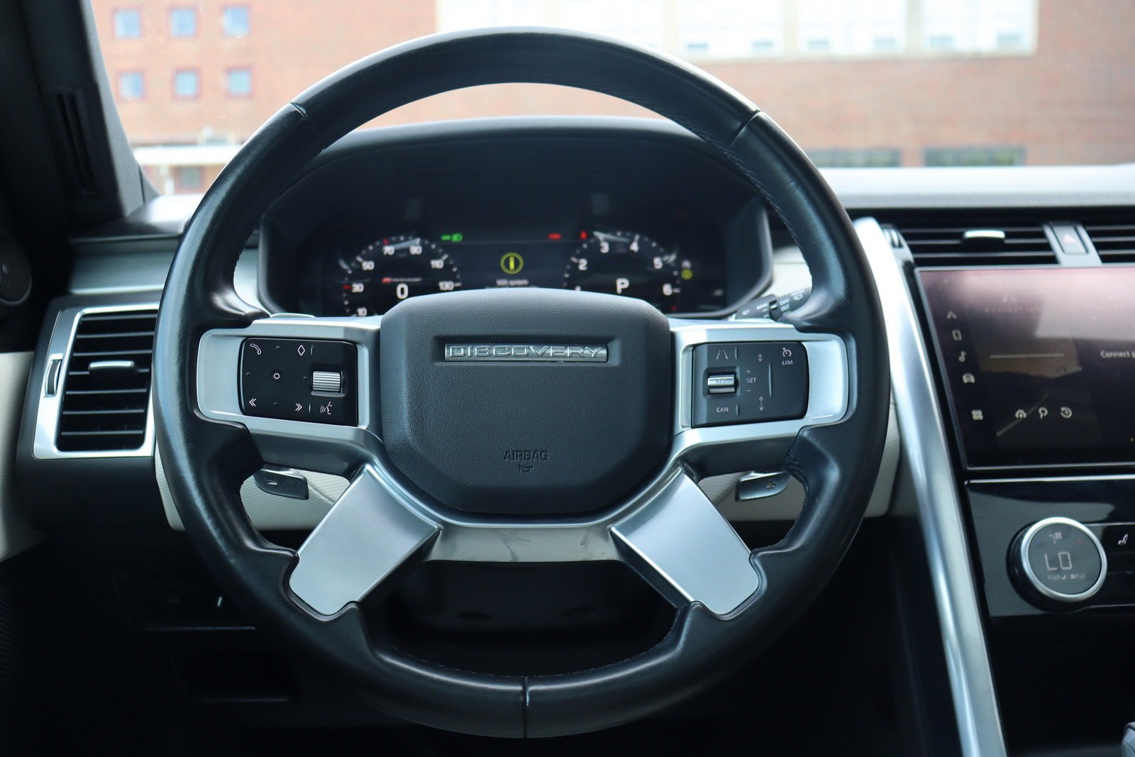 Used 2023 Land Rover Discovery S R-Dynamic AWD/4WD image 24