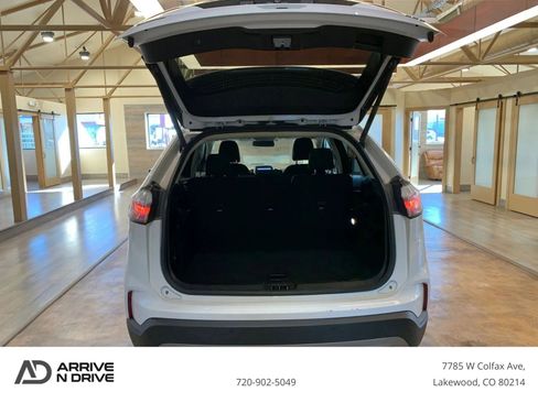 Used 2023 Ford Edge SEL w/ Cold Weather Package image 18