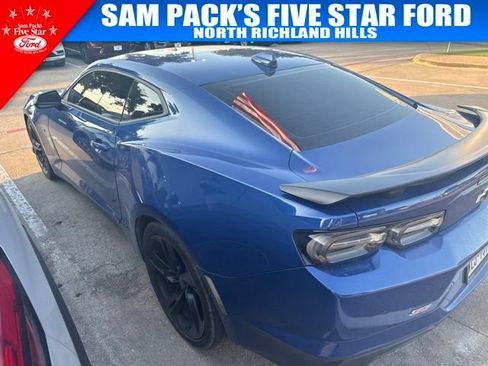 Used 2020 Chevrolet Camaro SS RWD image 6