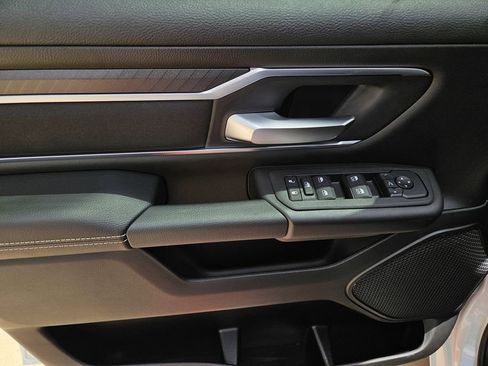 New 2026 RAM 1500 4x4 Crew Cab image 15