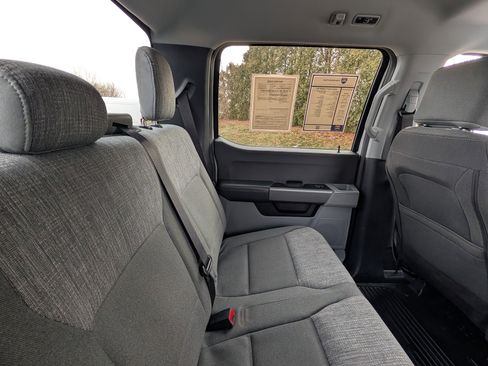 Used 2025 Ford F250 XLT image 33