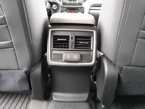Used 2020 Subaru Forester Premium AWD/4WD image 31