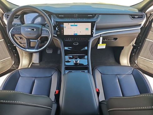 New 2026 Jeep Grand Cherokee Limited image 9