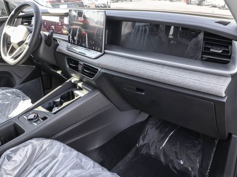 New 2026 Volkswagen Tiguan S image 39