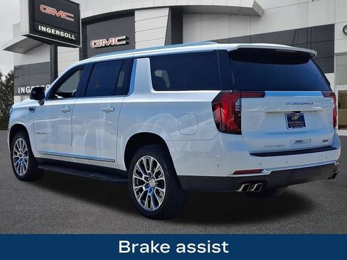 Used 2025 GMC Yukon XL Denali AWD/4WD image 23