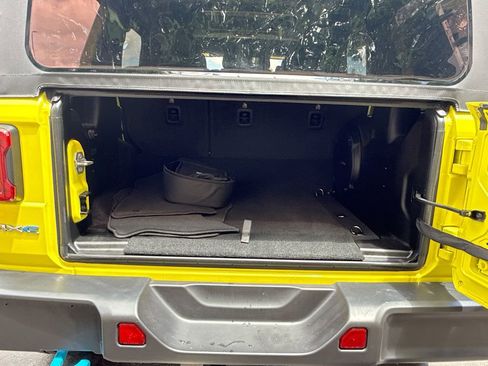 Used 2023 Jeep Wrangler Unlimited Sahara w/ Cold Weather Group image 30