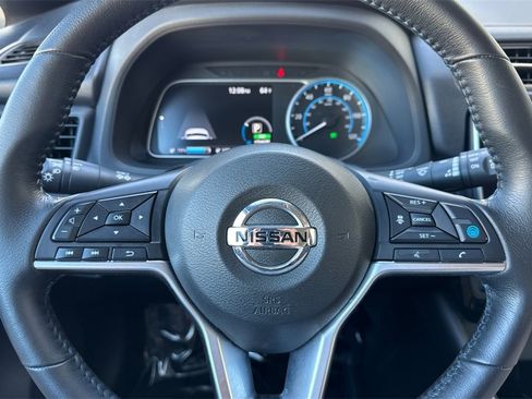 Used 2020 Nissan Leaf SV w/ SV Technology Package image 27