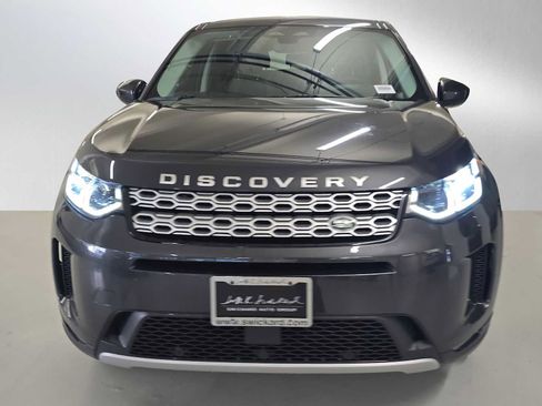 Used 2023 Land Rover Discovery Sport SE image 8