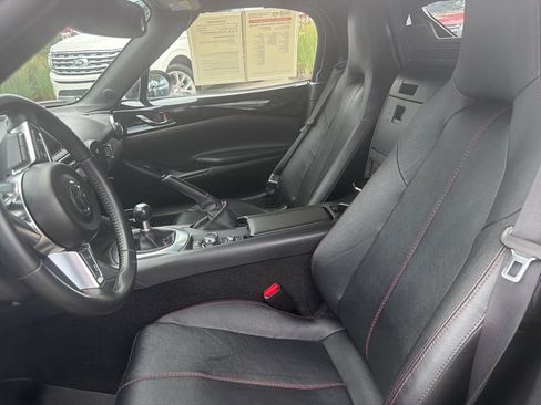 Used 2016 MAZDA MX-5 Miata Grand Touring RWD image 10