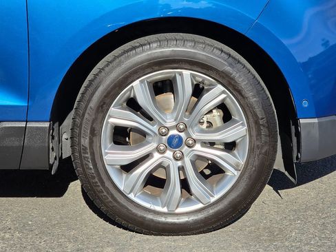 Used 2020 Ford Edge Titanium w/ Equipment Group 301A image 10