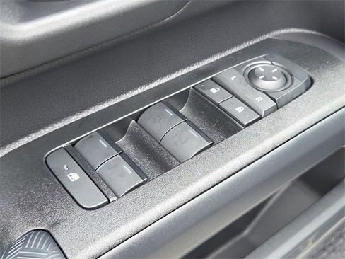 New 2025 Toyota 4Runner SR5 image 18