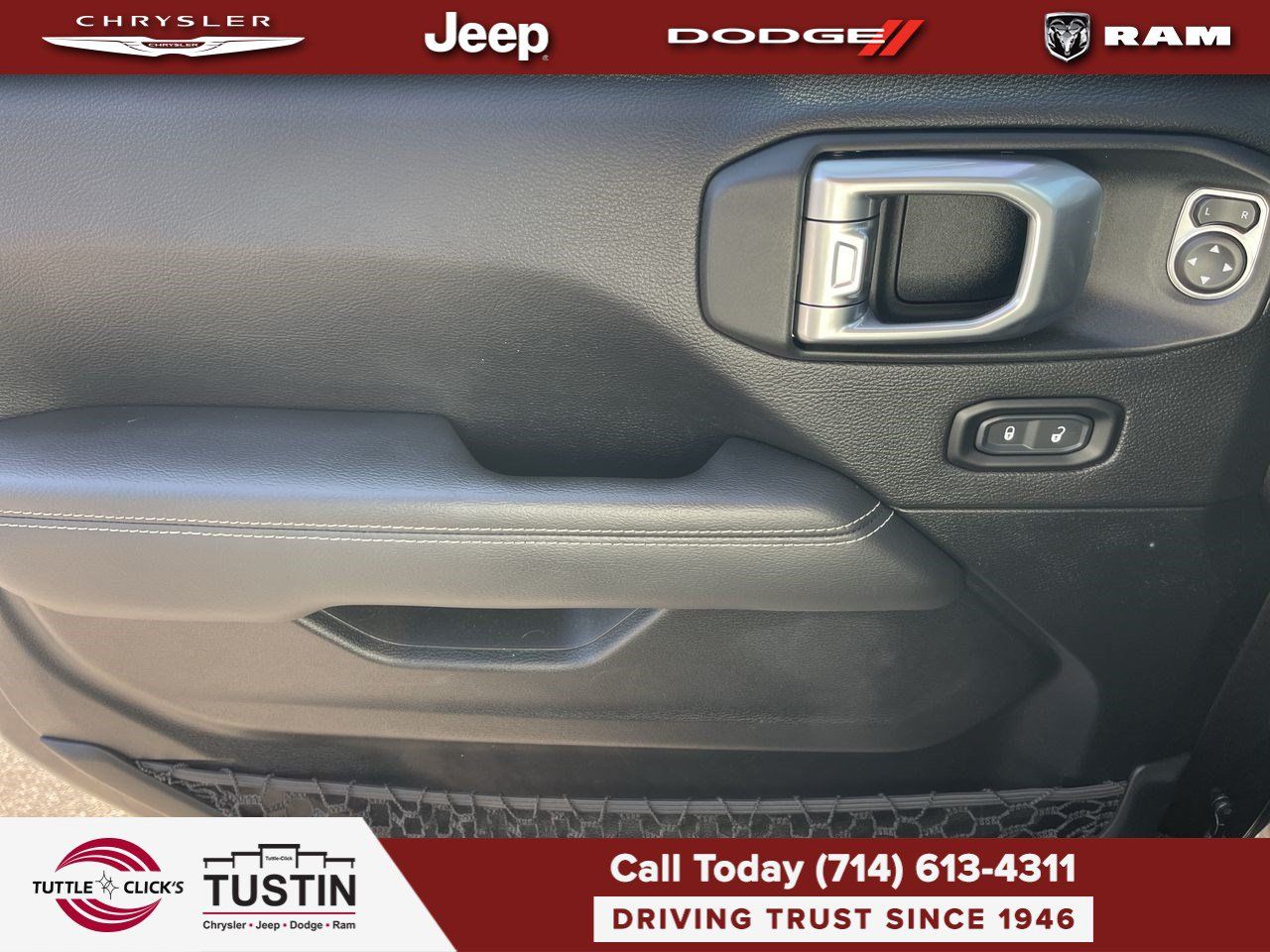 Used 2020 Jeep Wrangler Unlimited Sahara AWD/4WD image 21
