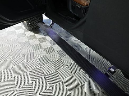 Used 2023 Ford Bronco Big Bend image 16