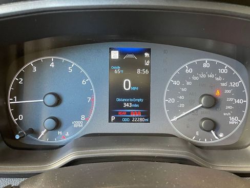 Used 2025 Toyota Corolla LE image 38