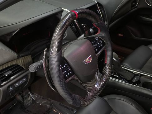 Used 2018 Cadillac ATS V w/ Luxury Package RWD image 22