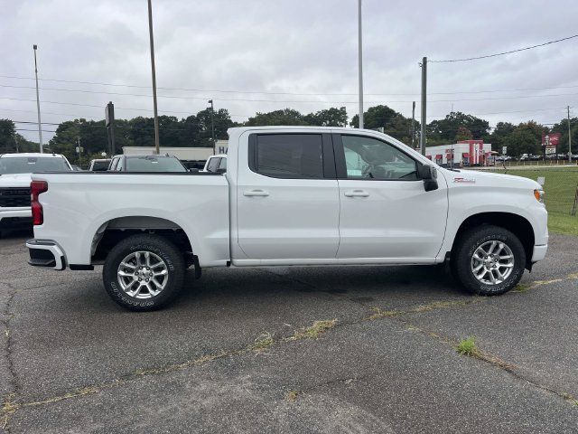 New 2026 Chevrolet Silverado 1500 RST w/ Z71 Off-Road Package AWD/4WD image 2