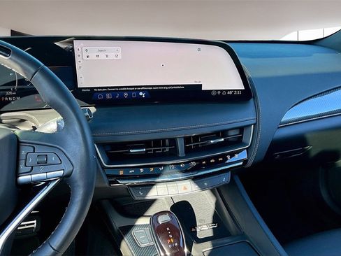 Used 2025 Cadillac CT5 Sport image 6