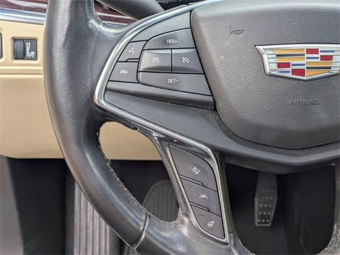 Used 2019 Cadillac XT5 Premium Luxury image 16