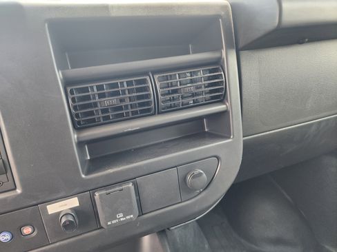 New 2024 Chevrolet Express 3500 w/ Power Convenience Package image 33