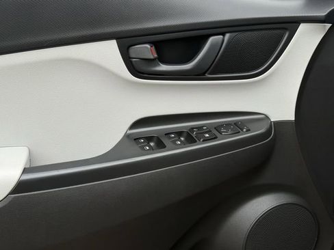 Used 2023 Hyundai Kona SEL FWD image 22