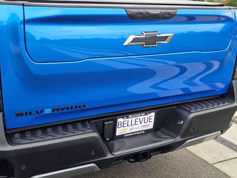 Used 2026 Chevrolet Silverado EV Trail Boss AWD/4WD image 15