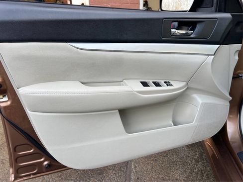 Used 2012 Subaru Legacy 2.5i Premium image 17