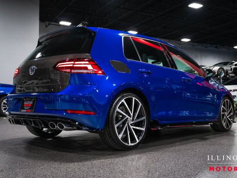 Used 2019 Volkswagen Golf 4-Door AWD/4WD image 5
