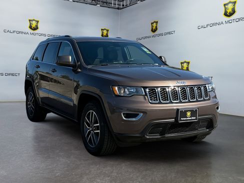 Used 2019 Jeep Grand Cherokee Laredo w/ Laredo X Package image 7