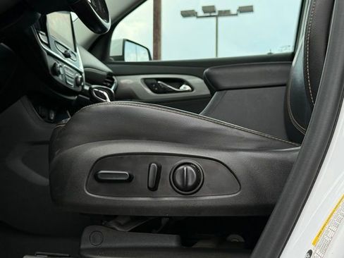 Used 2021 Chevrolet Traverse LT AWD/4WD image 14