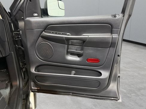 Used 2004 Dodge Ram 3500 Truck SLT w/ Trailer Tow Group image 23