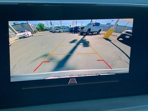 Used 2025 Buick Encore GX Preferred image 17