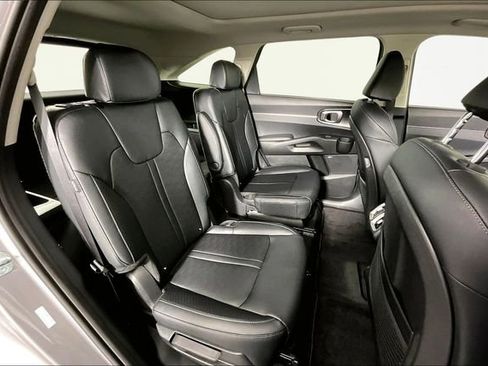 New 2026 Kia Sorento EX w/ EX Premium Package AWD/4WD image 11