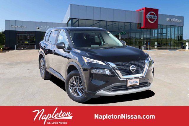 Used 2023 Nissan Rogue S AWD/4WD image 1