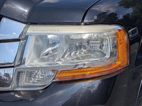 Used 2016 Ford Expedition EL XLT w/ Equipment Group 202A AWD/4WD image 2