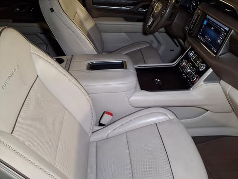 Used 2021 GMC Yukon Denali AWD/4WD image 22