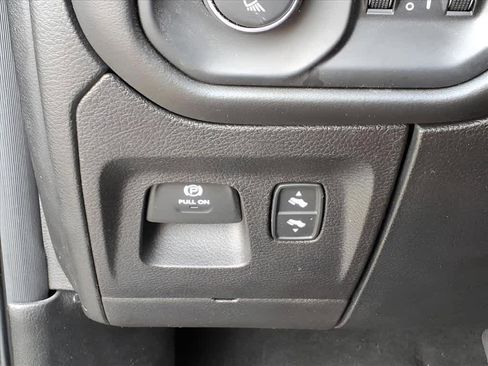 Used 2020 RAM 1500 Limited image 16