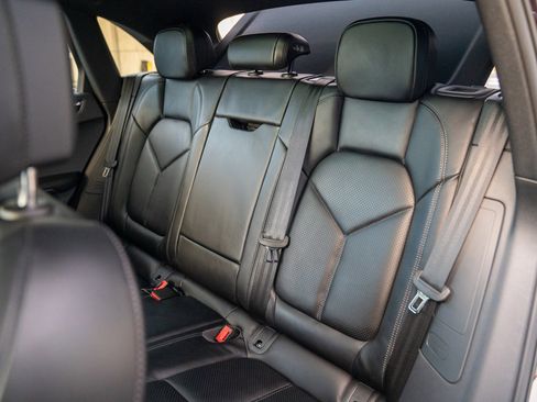 New 2026 Porsche Macan image 24