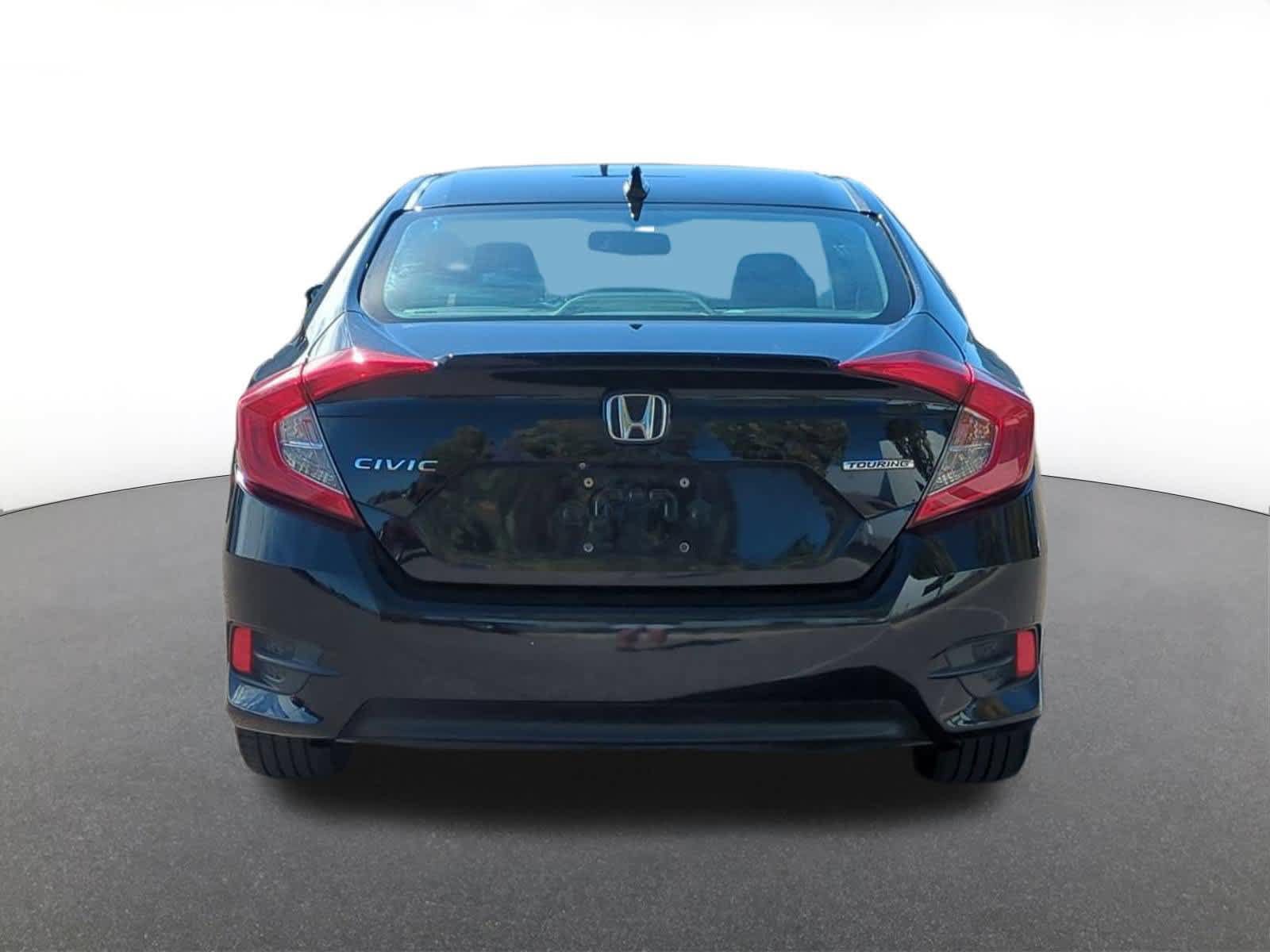 Used 2017 Honda Civic Touring image 5