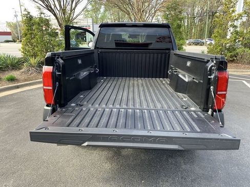 Used 2025 Toyota Tacoma SR image 28