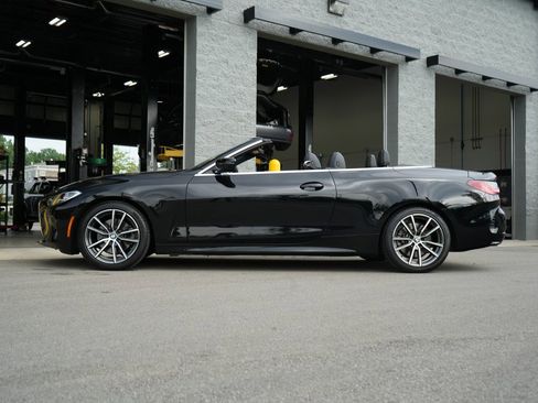 Used 2024 BMW 430i Convertible w/ Convenience Package image 11