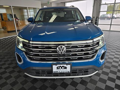 Used 2025 Volkswagen Atlas SEL AWD/4WD image 8