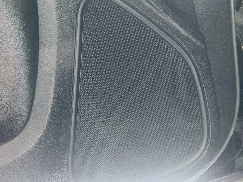 Used 2022 Chrysler 300 S RWD image 19