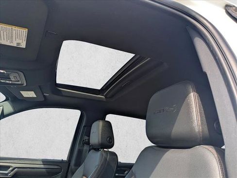 Used 2022 GMC Sierra 1500 AT4 w/ AT4 Premium Package image 16