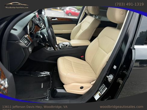 Used 2019 Mercedes-Benz GLS 450 4MATIC image 11