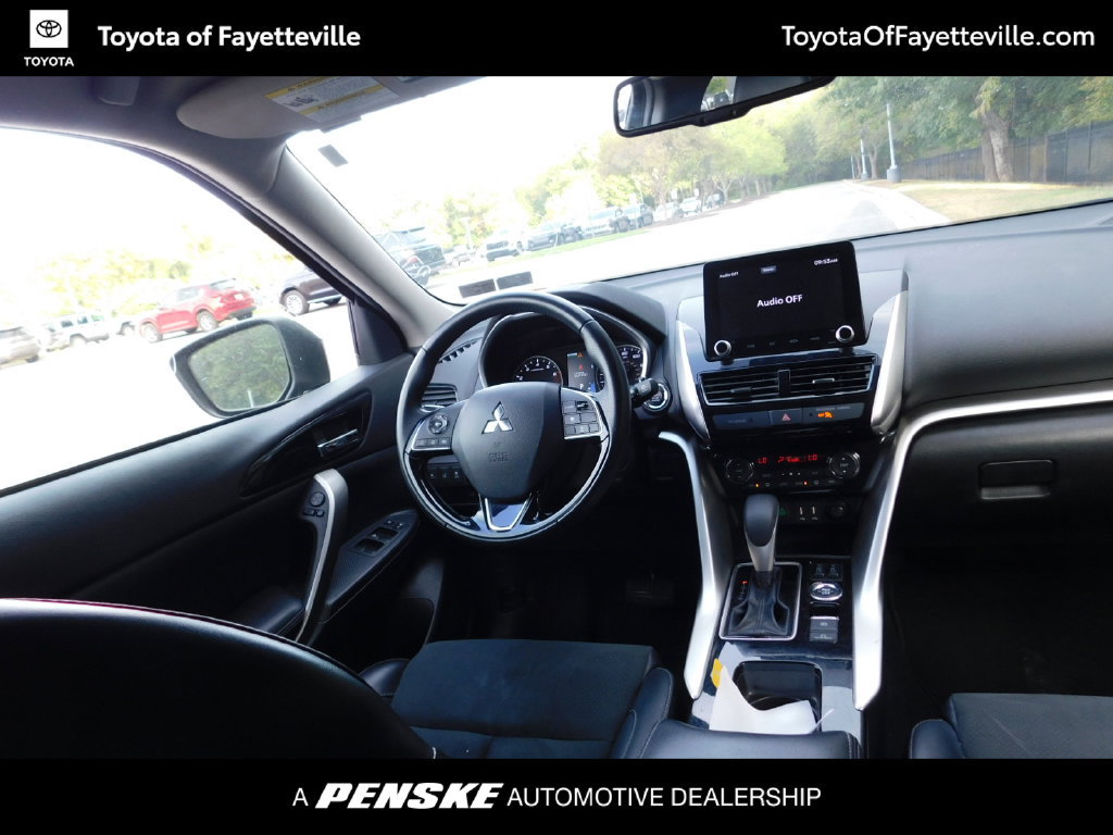 Used 2024 Mitsubishi Eclipse Cross SE AWD/4WD image 2